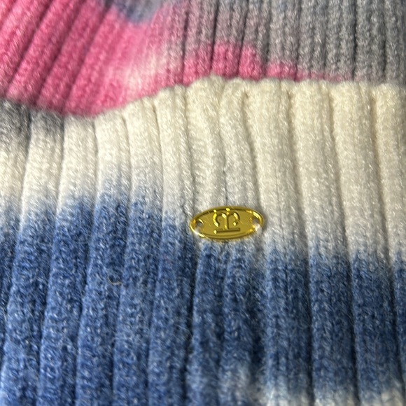 Lemonwood Toque with Pom Pom - Picture 4 of 14